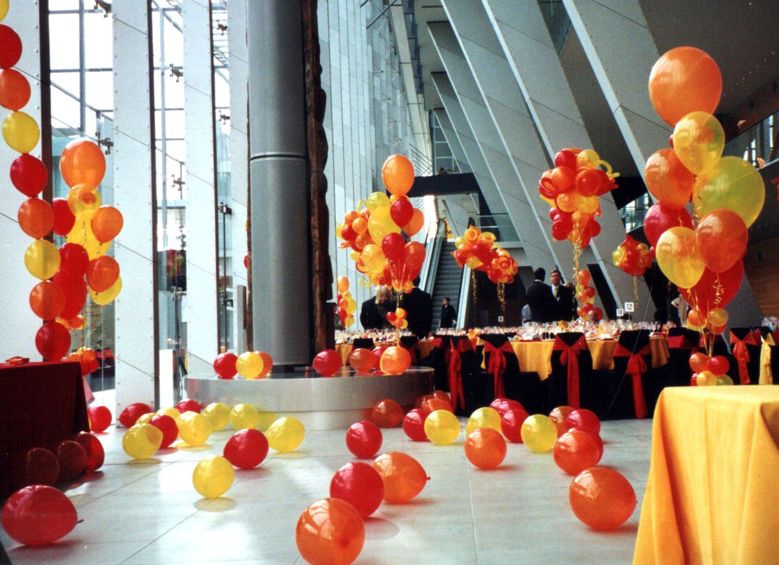 Promotional Balloons Melbourne Balloon Décor